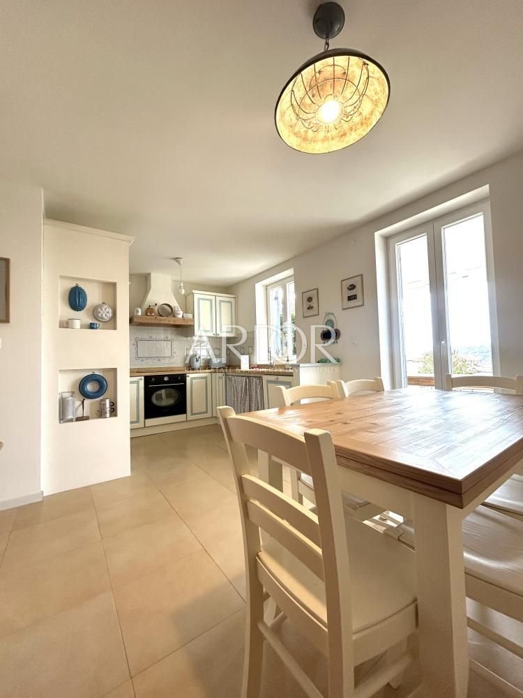 1724141942_porzione_di_bifamiliare_in_vendita_a_martinscica_21020603005109