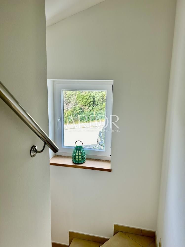 1724141947_porzione_di_bifamiliare_in_vendita_a_martinscica_33020603005667