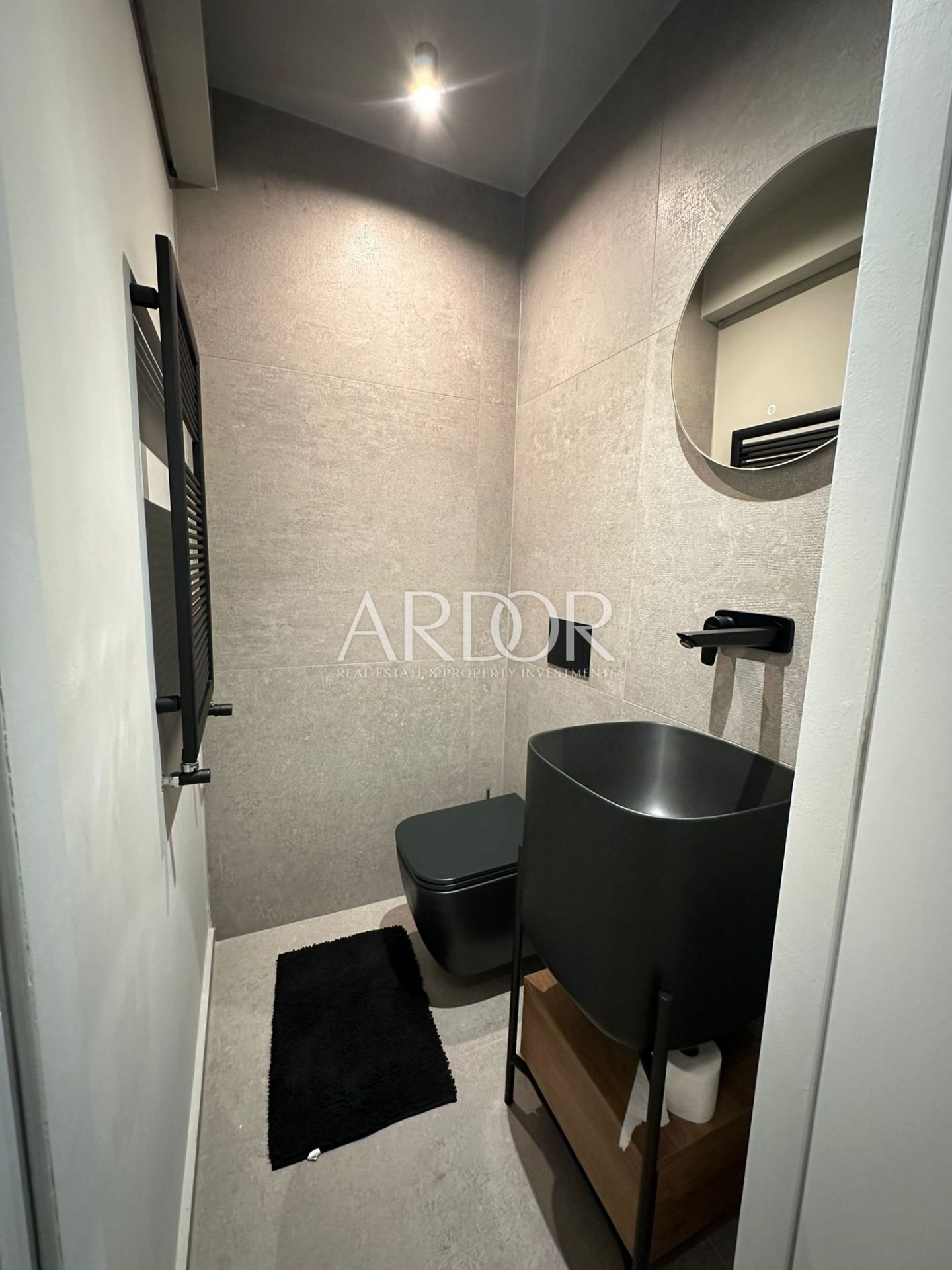 1725011140_whatsapp-image-2024-08-29-u-11