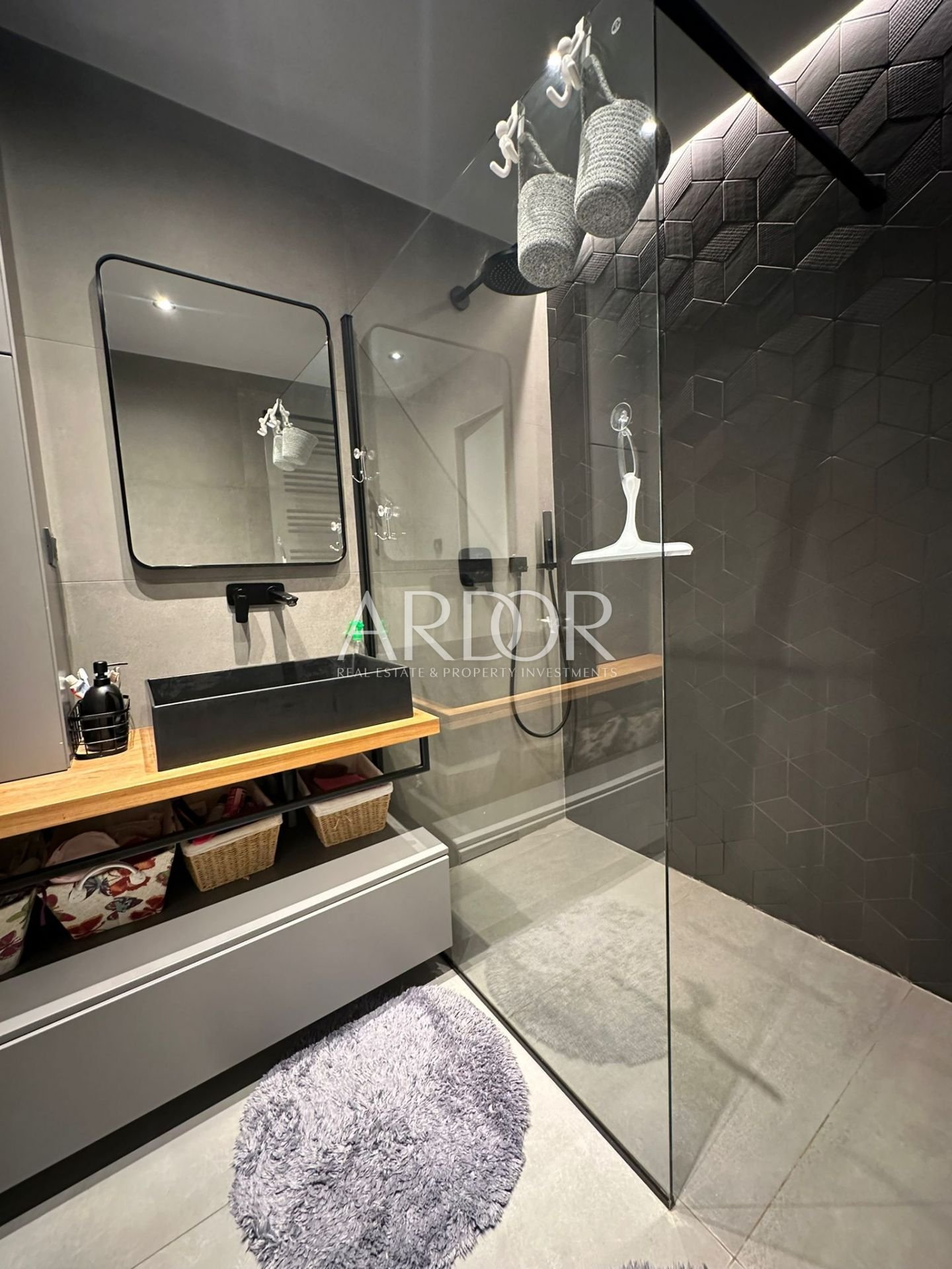 1725011476_whatsapp-image-2024-08-29-u-11