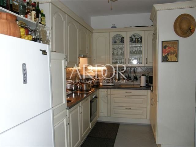 1651651476_losinj-kuhinja-1