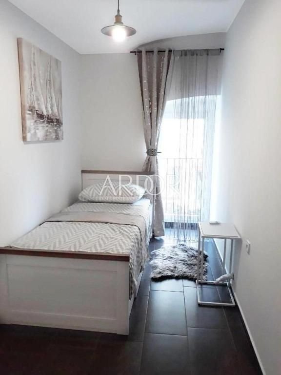 1662728003_310950754