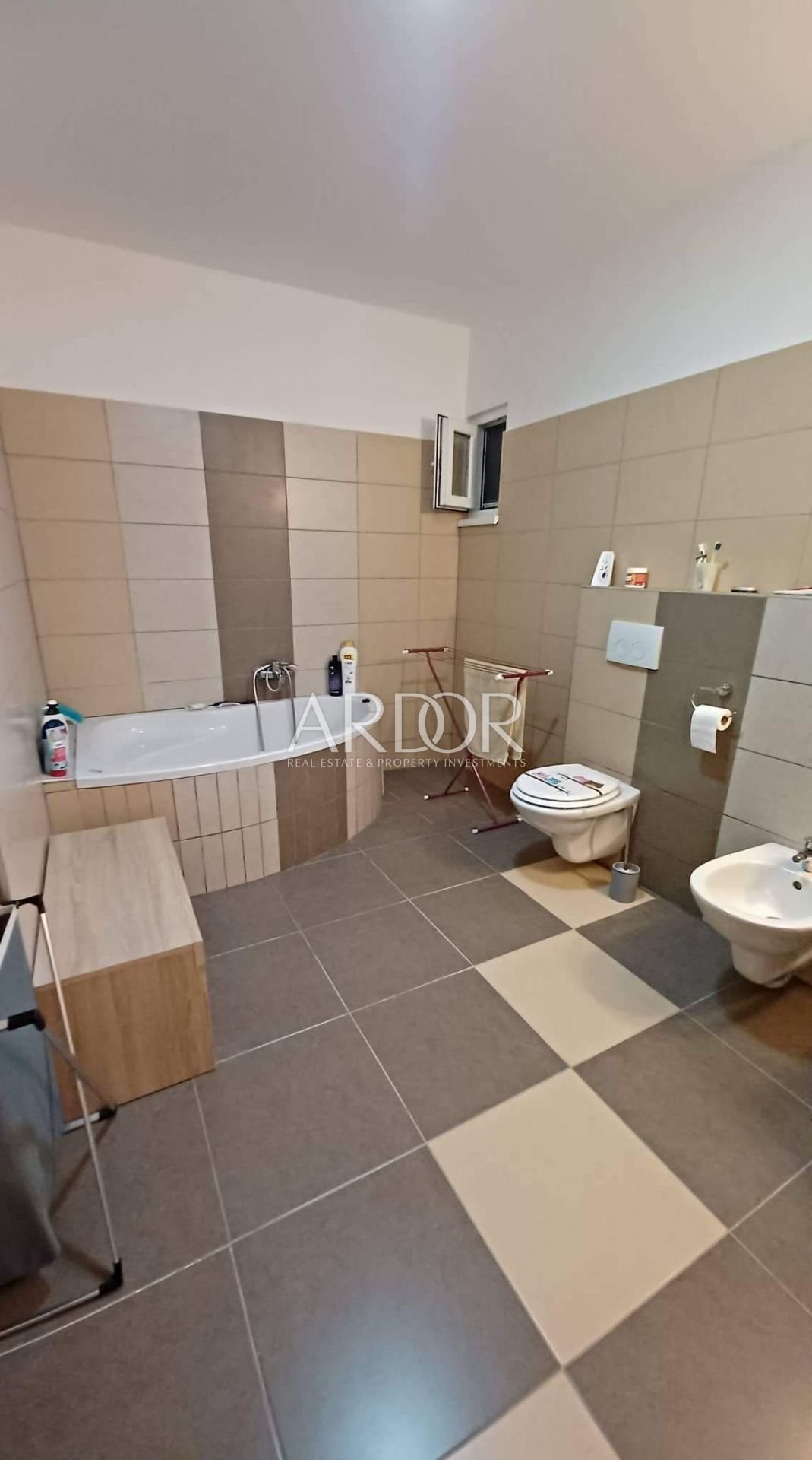 1664443810_received_985249262341232