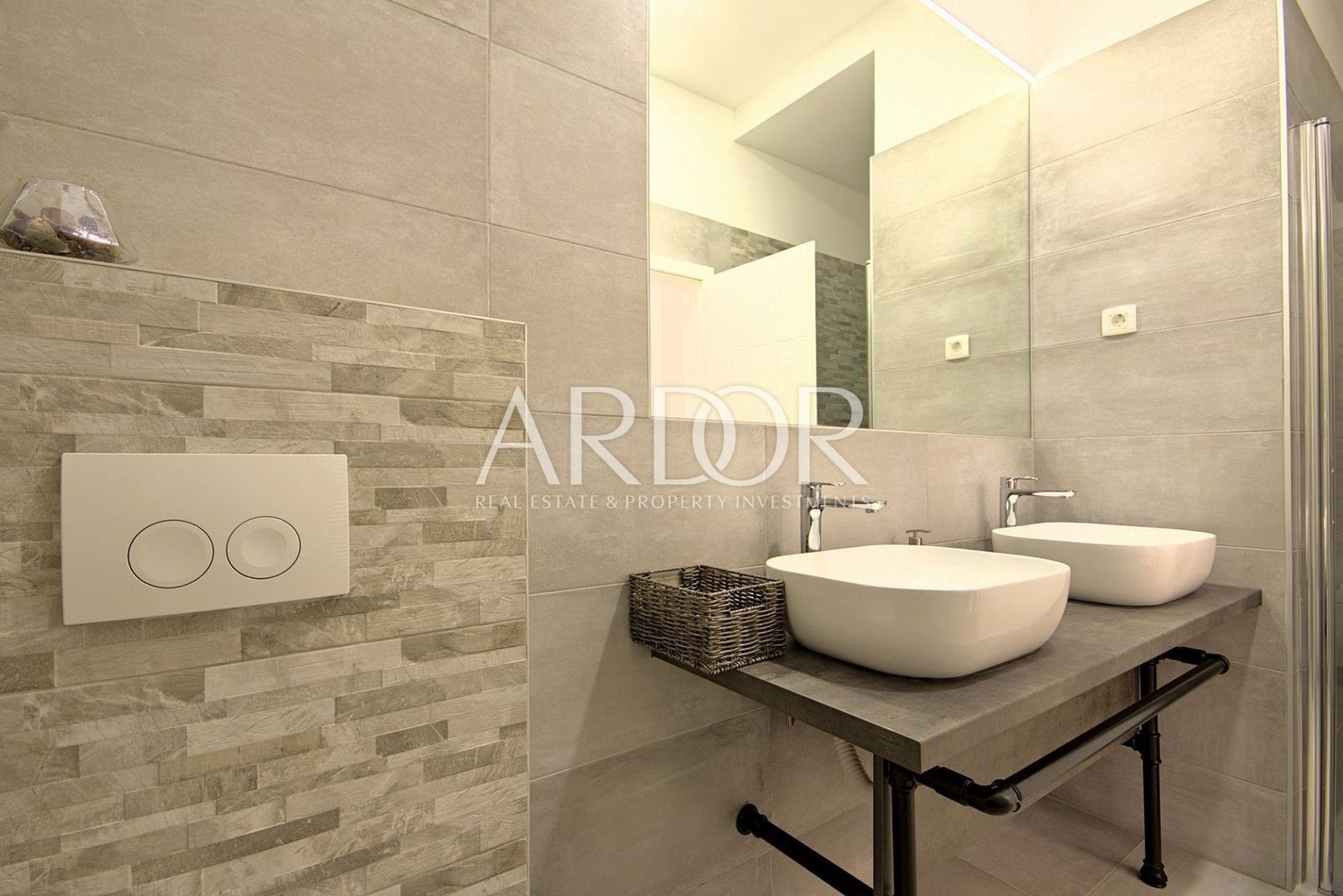 1667389073_hdr-_mg_8259