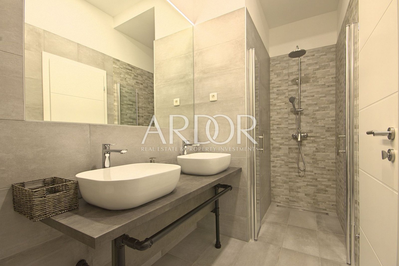 1667389076_hdr-_mg_8262