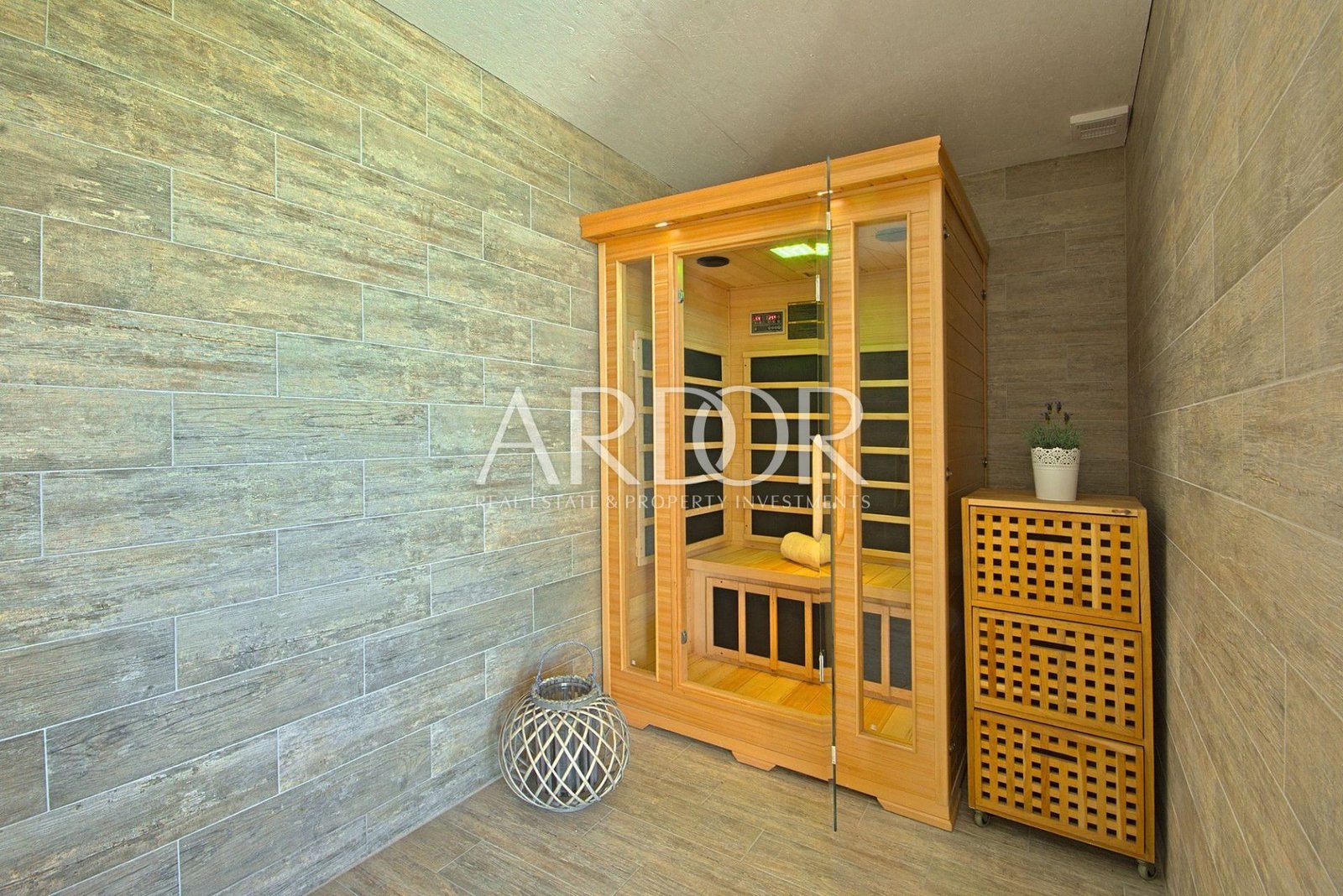 1667389161_hdr-_mg_8371