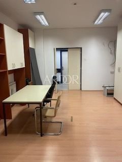 1669024867_thumbnail_img_4158