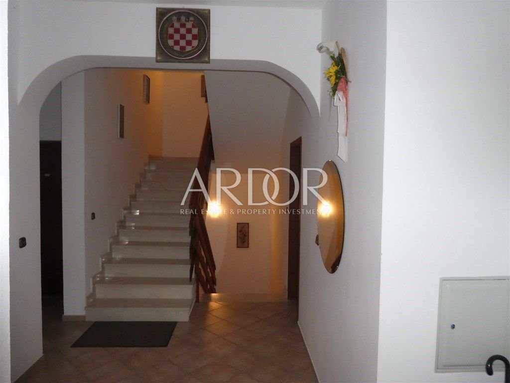 1669197256_p1060437-201120221122110476