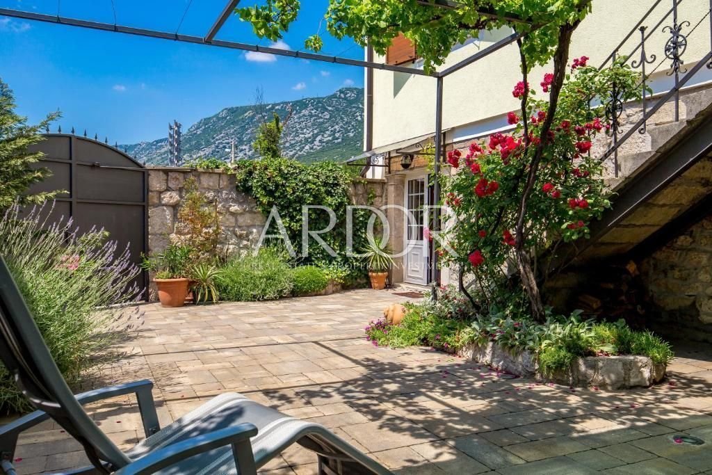 1672305971_300100138