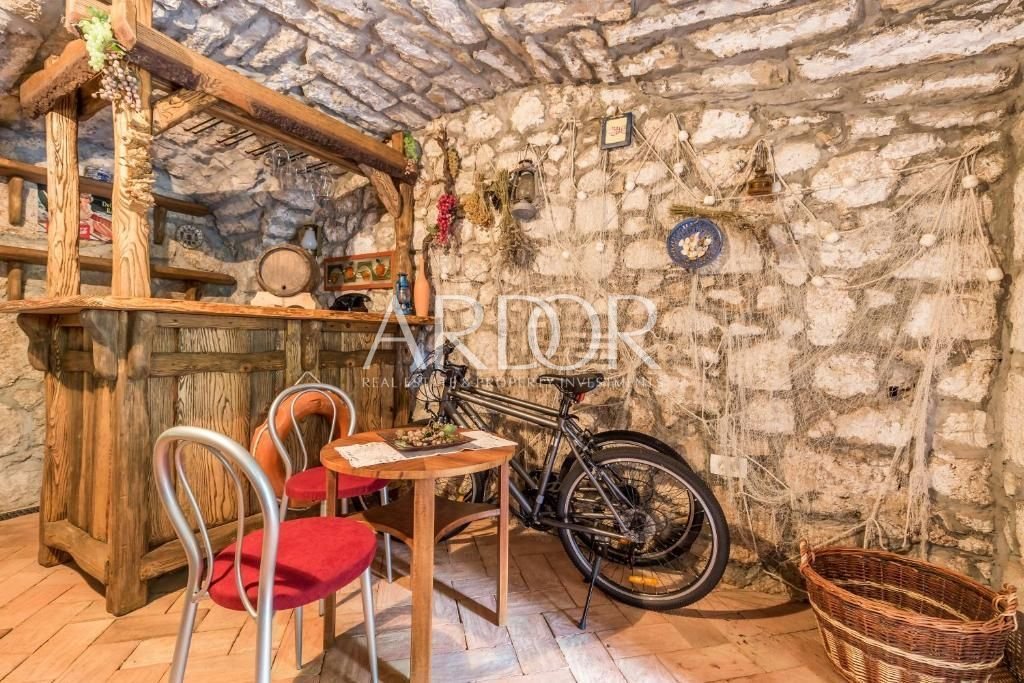 1672305984_300100973