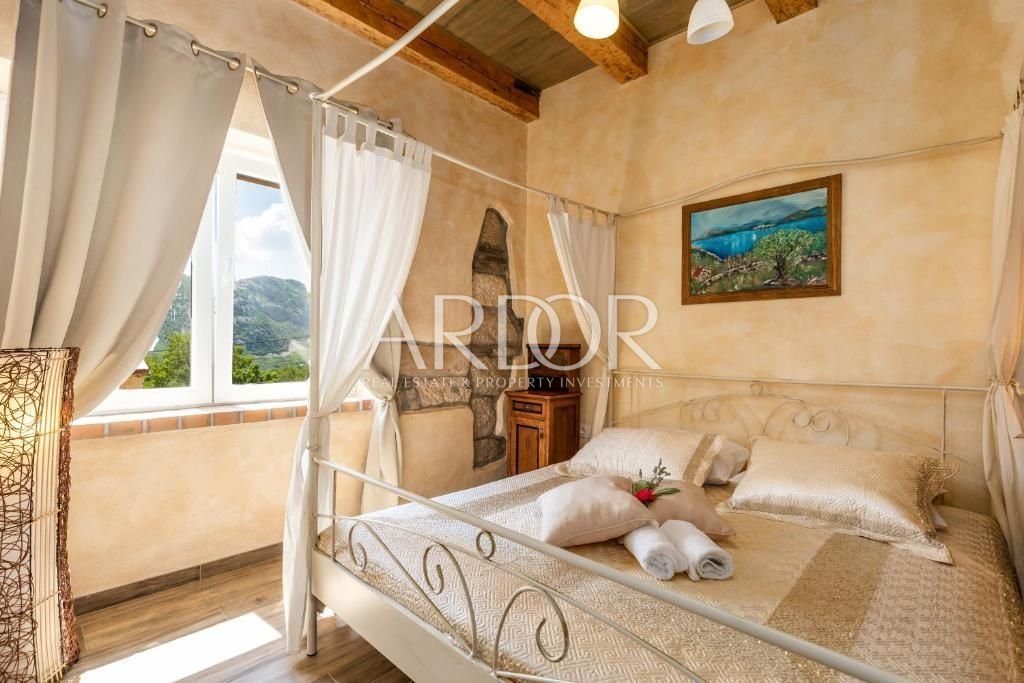 1672306007_300102732