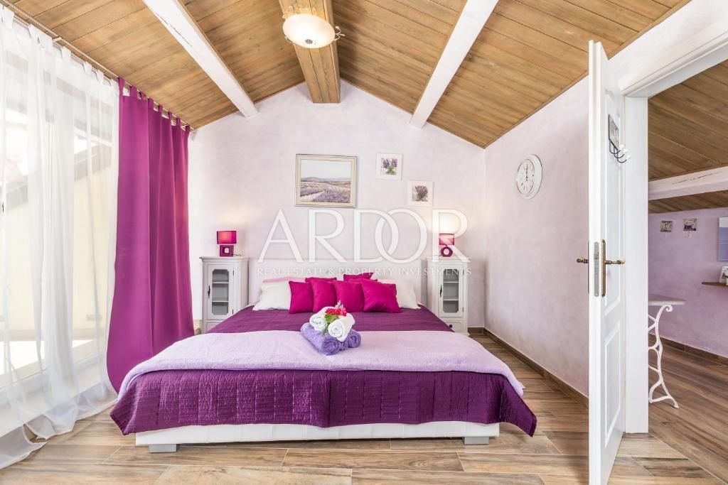 1672306008_300103097