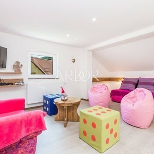 1675422569_19667729_1963439333888571_1227935740645070889_o