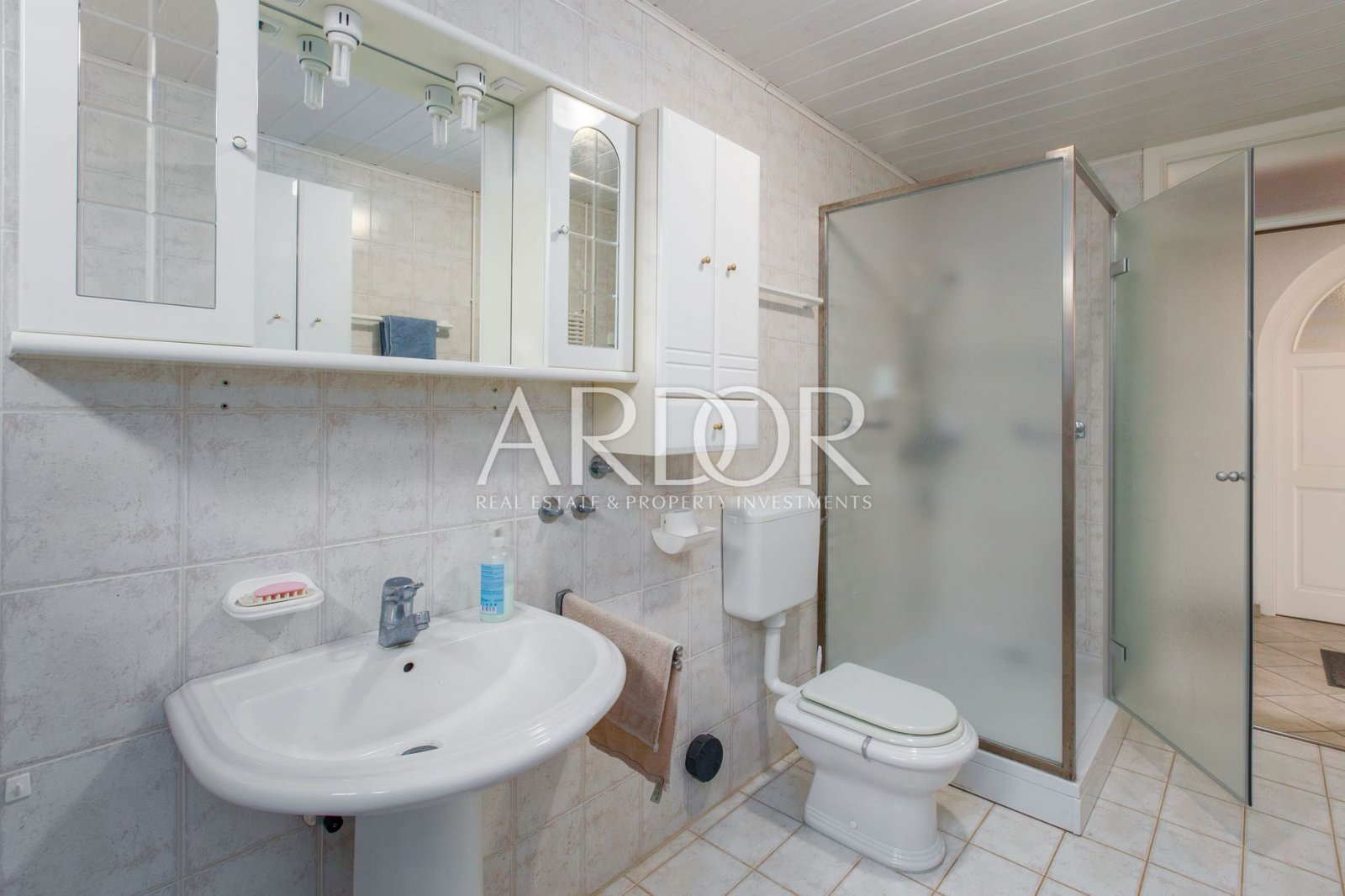 1675856784__mg_0061-hdr-edit