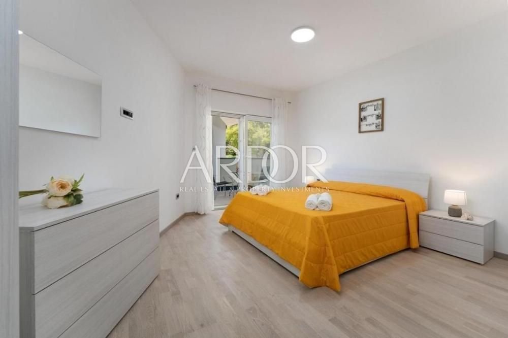 1675862436_image-20505