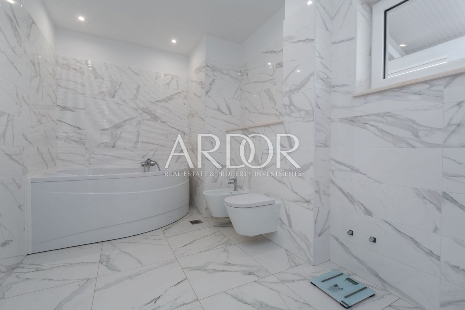 1675942904__os_5580-2-hdr-edit