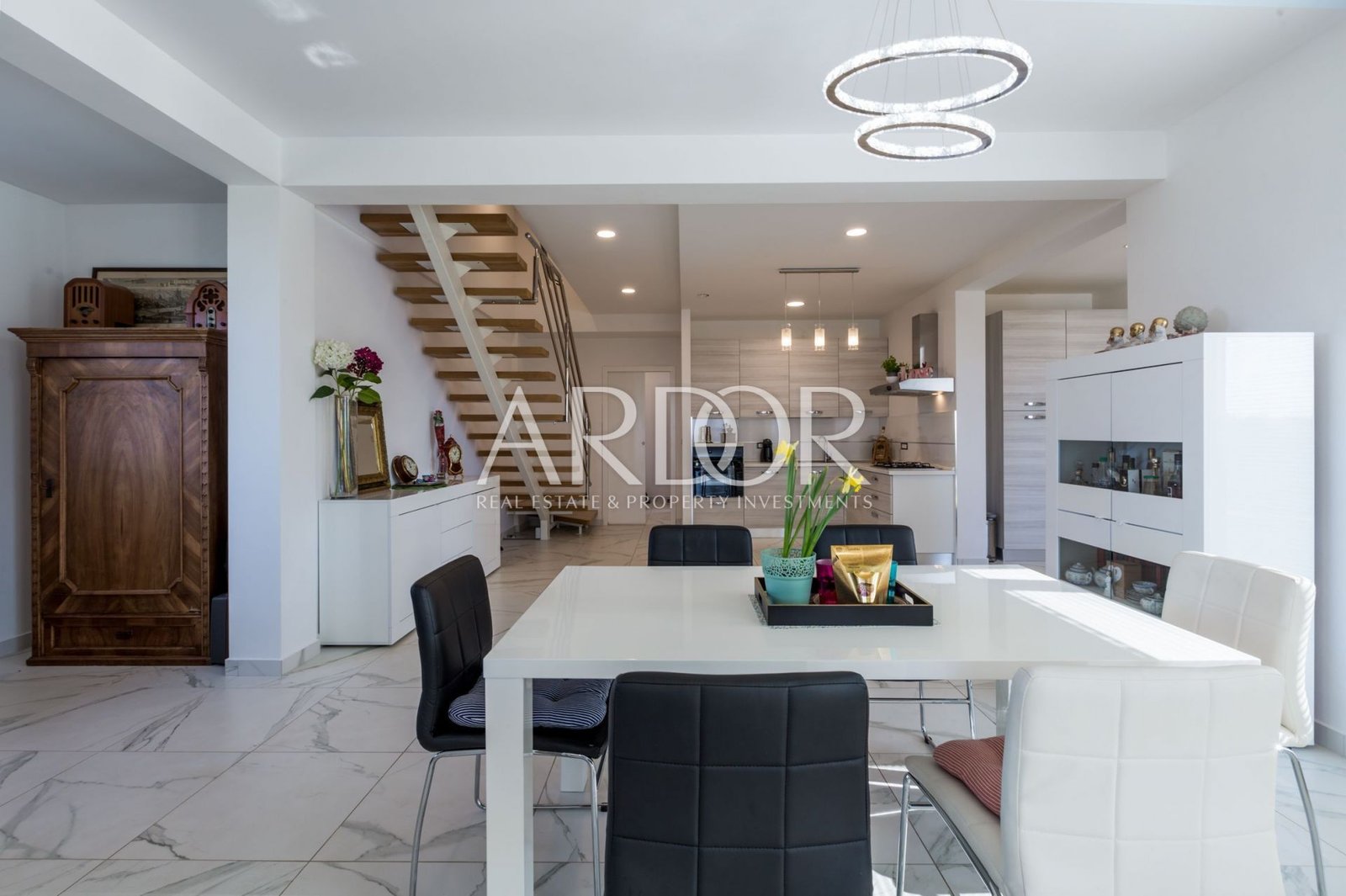 1675942952__os_5722-hdr-edit