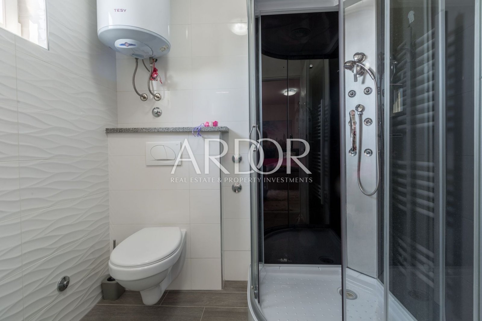 1675942988__os_5870-hdr-edit