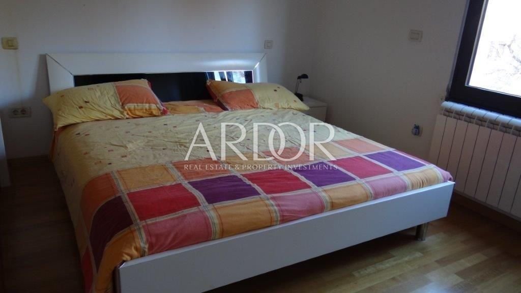 1676027301_image-19741