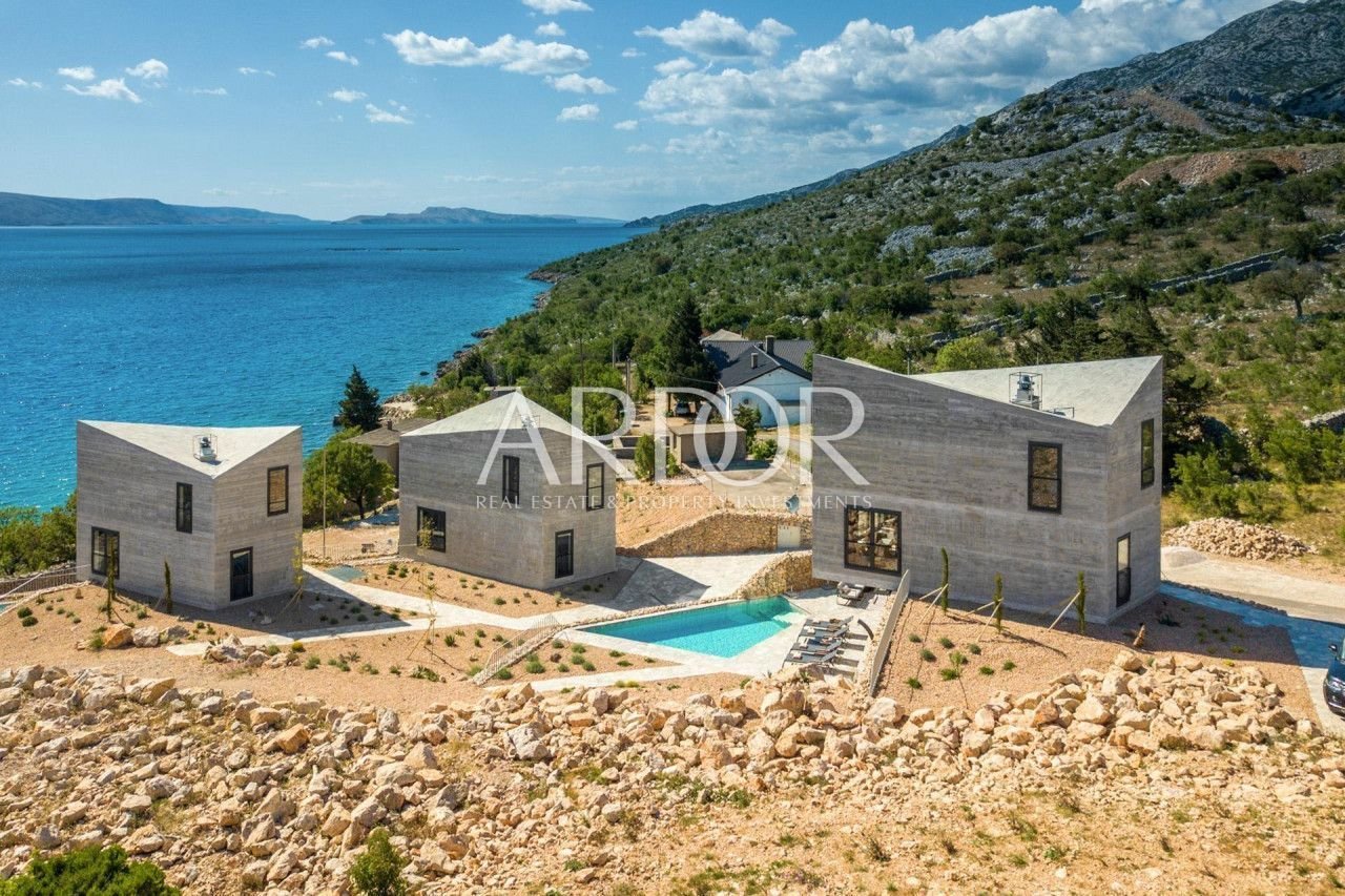 1676549473_o_8109597_1280