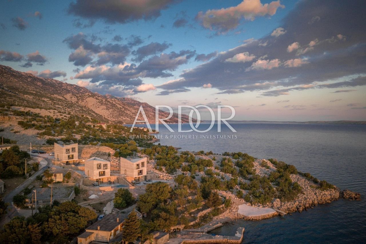 1676549475_o_8109599_1280