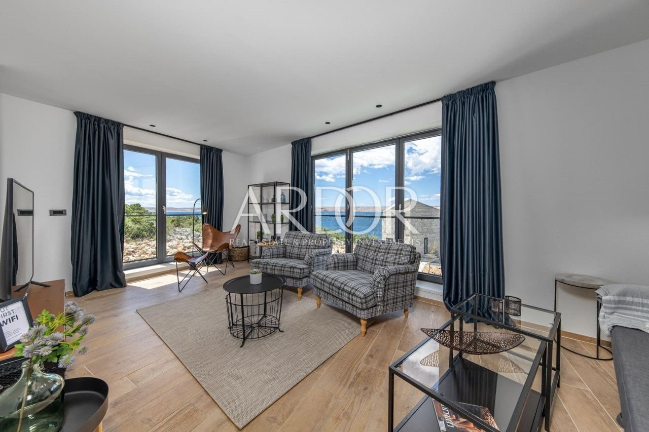 1676549479_o_8109603_1280