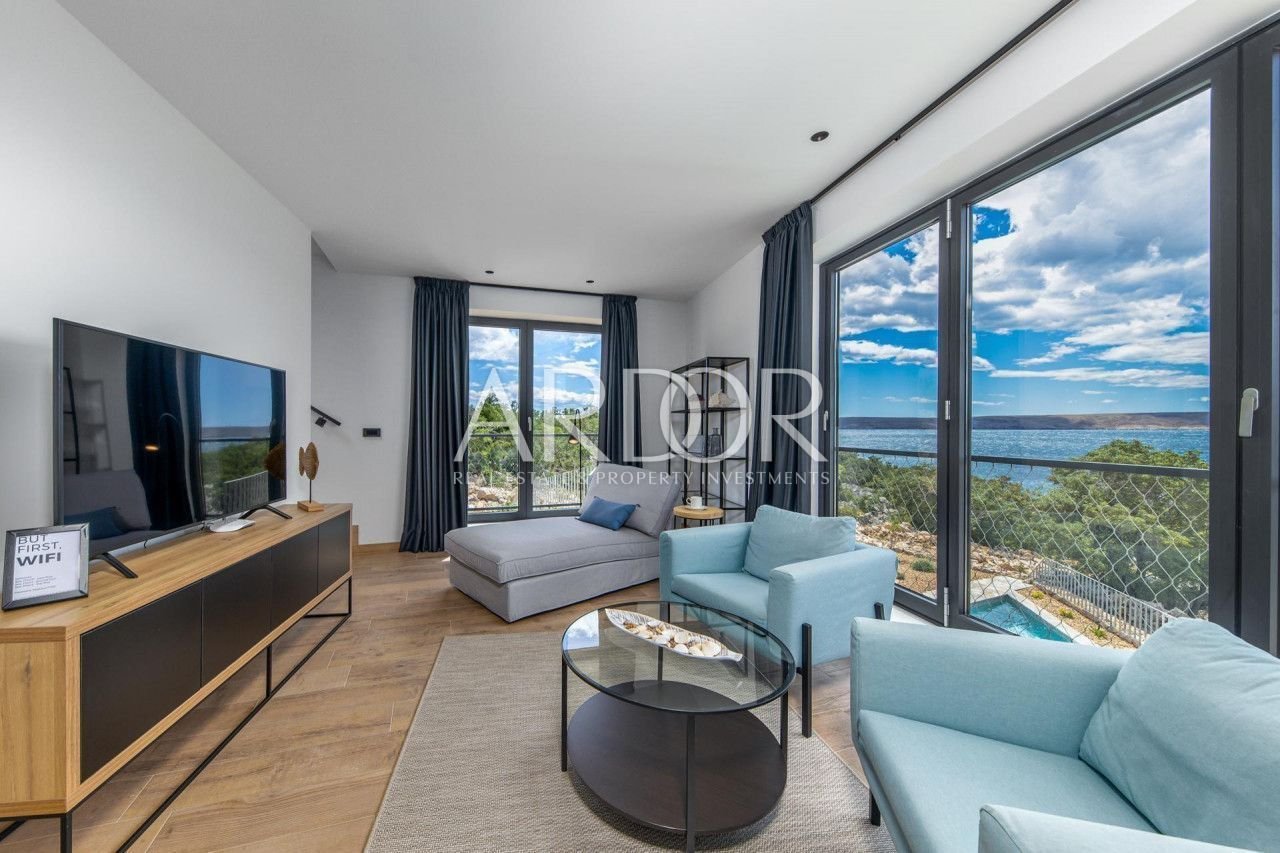 1676549483_o_8109607_1280