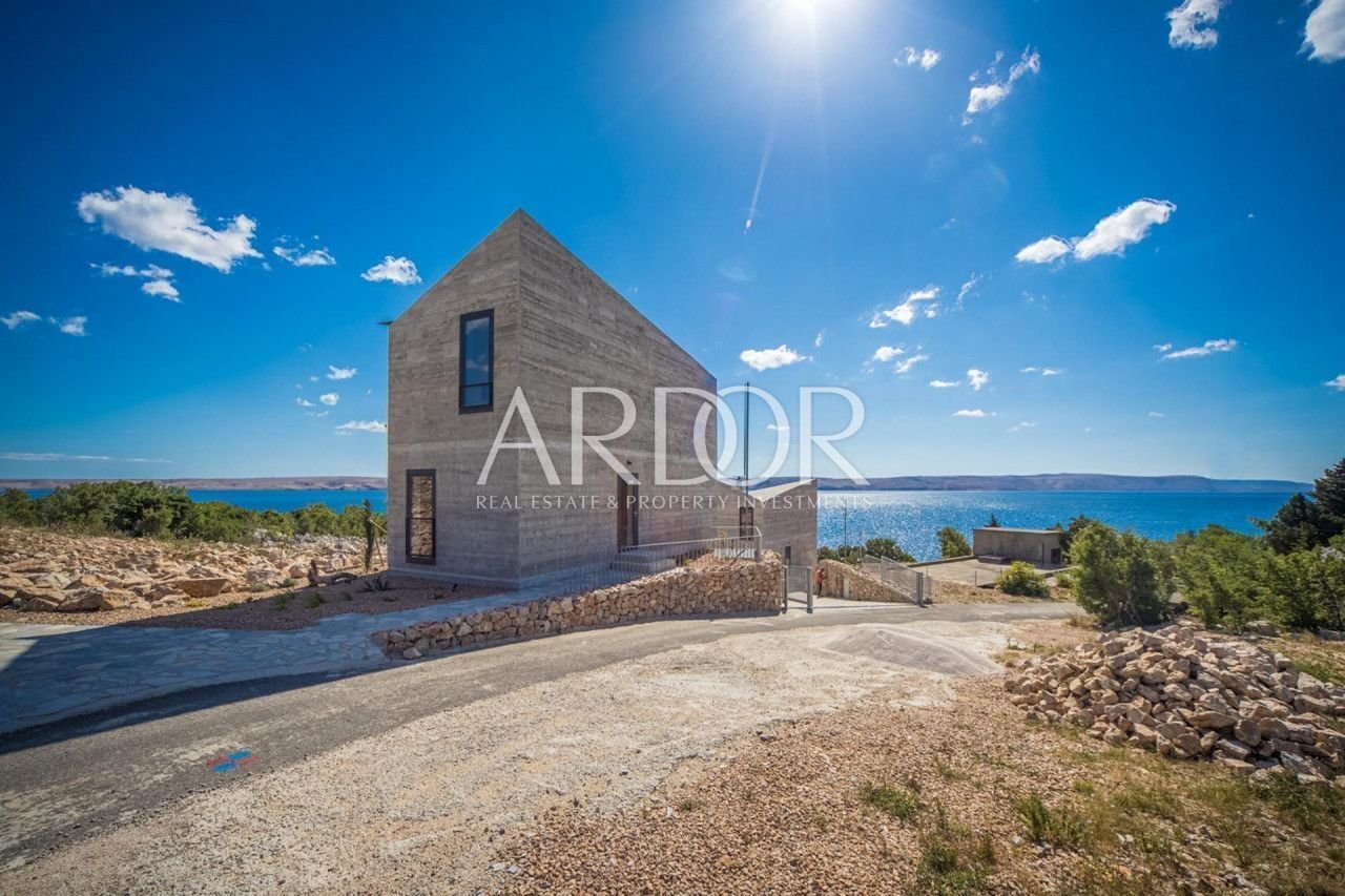 1676549489_o_8109613_1280