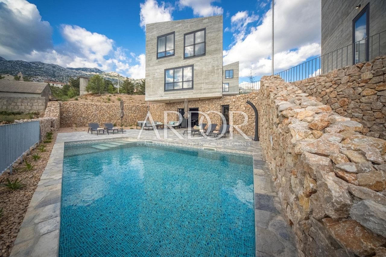 1676549497_o_8109621_1280