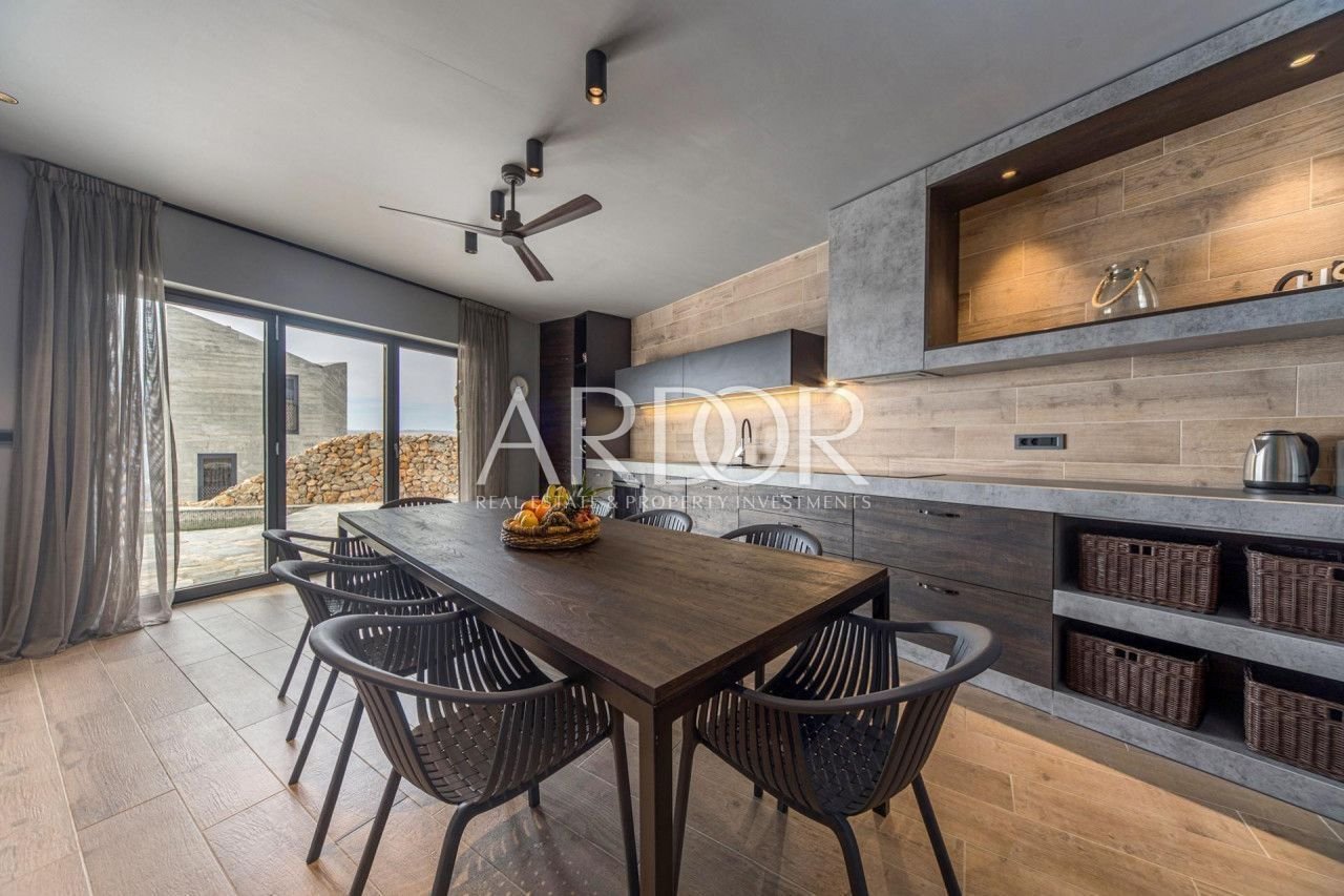 1676549504_o_8109627_1280