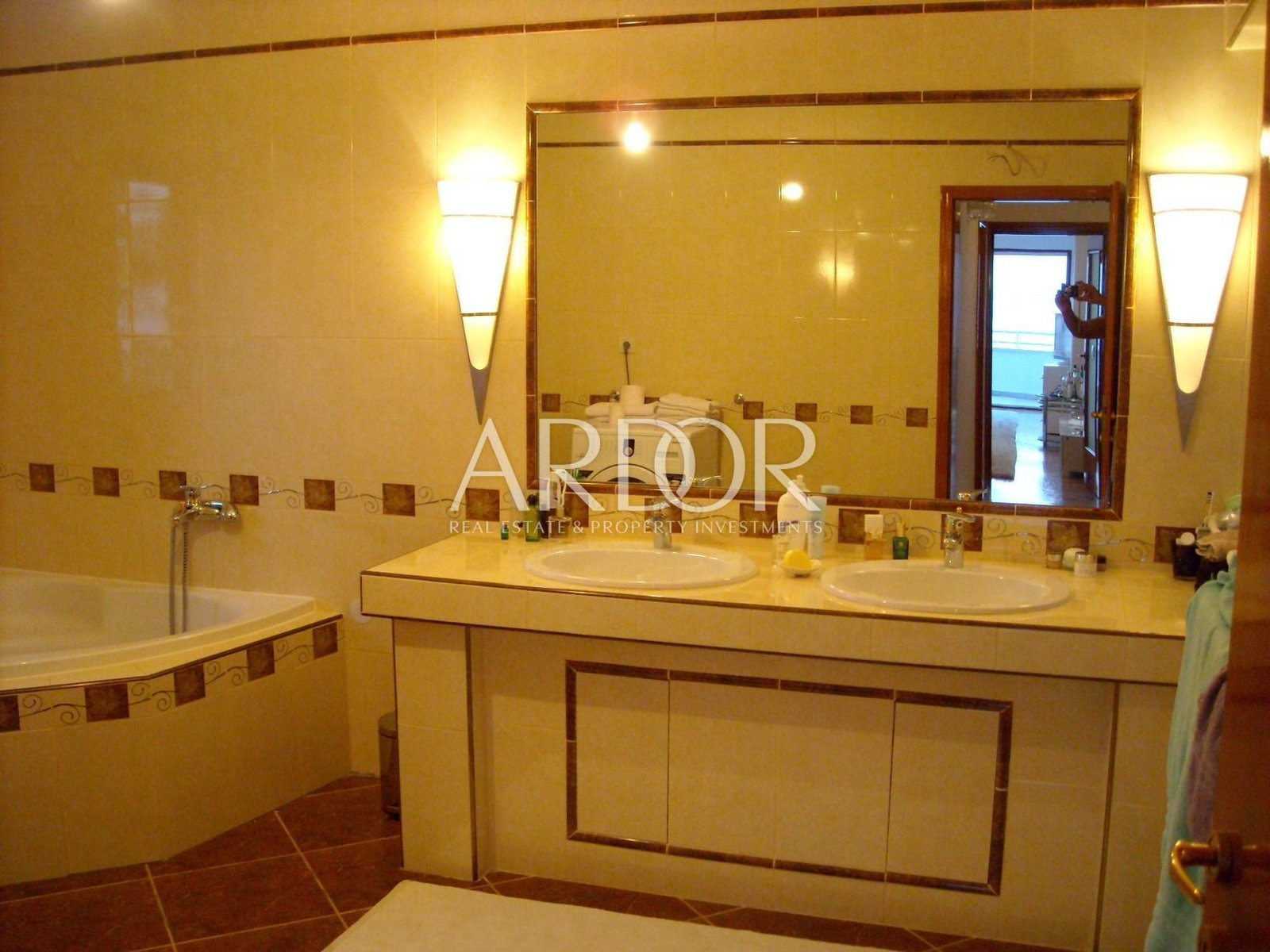 1677233779_s2sd7n4sbvwjv1lw320221207082428