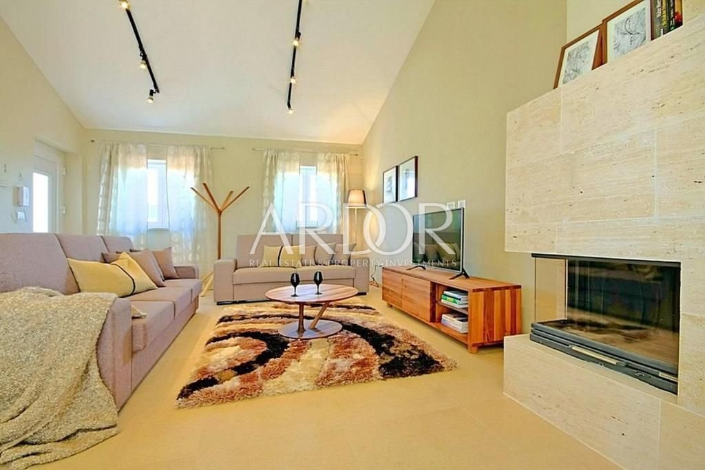 1682409954_233102438