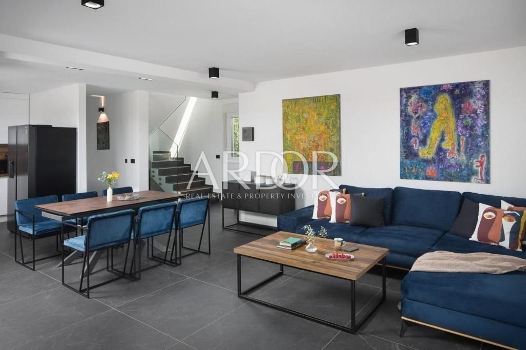 1682497561_307346510