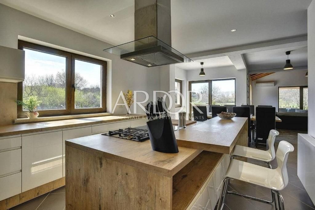 1682505818_120165265