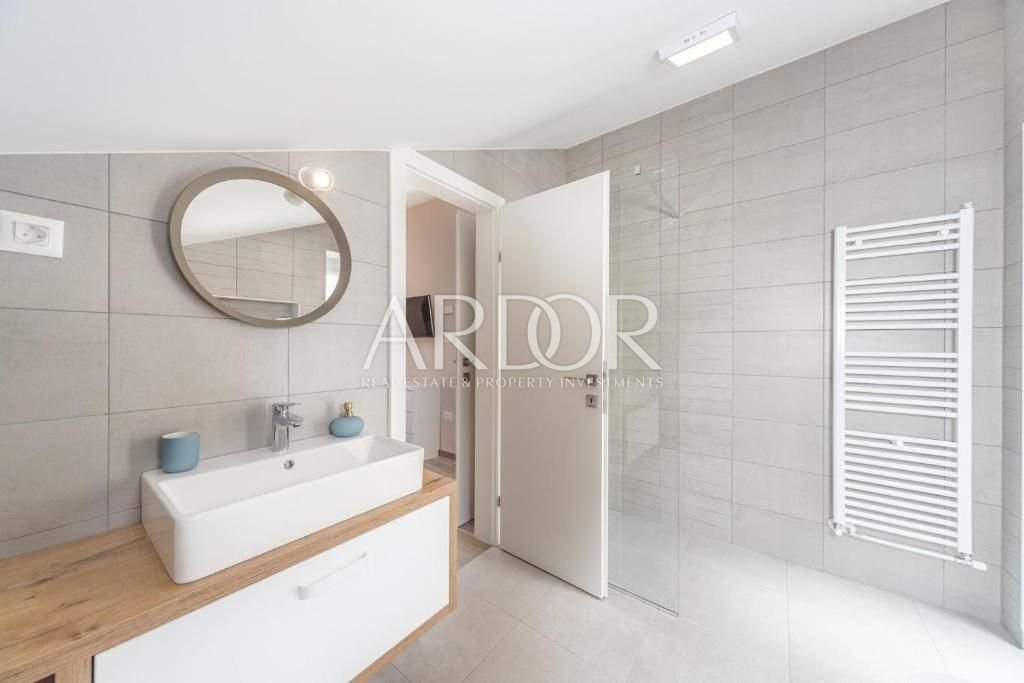 1682585105_362668456