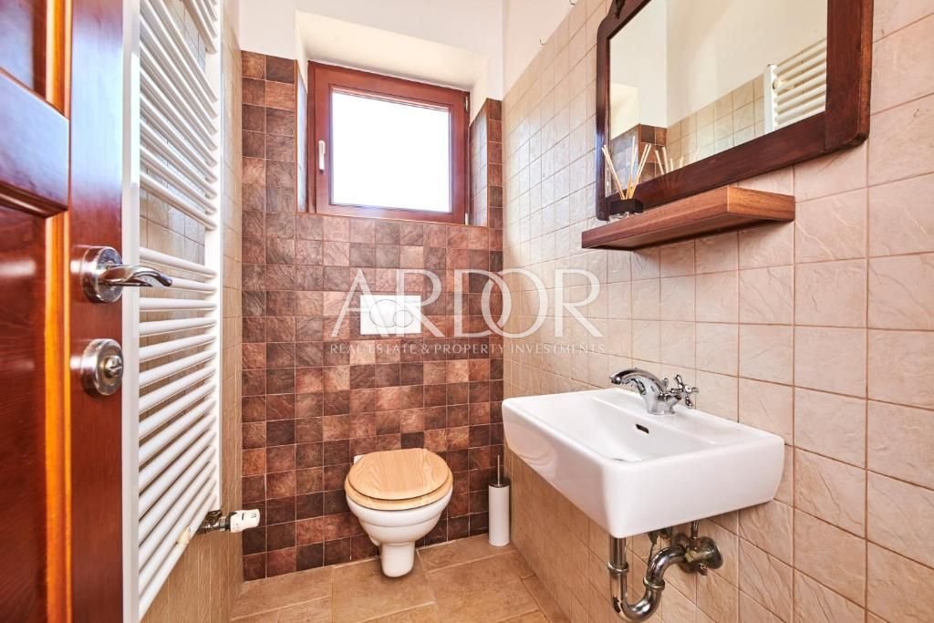 1682591918_309253641