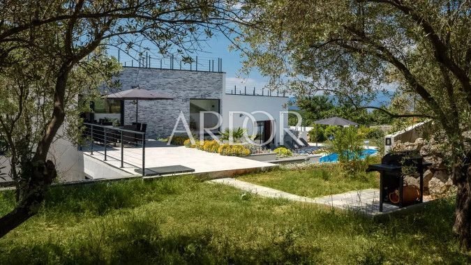 1693820858_6691c979-9e33-4dc8-8efd-0146ba6af4b0