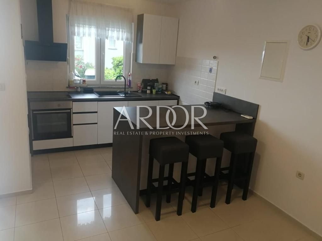 1695119080_373812189