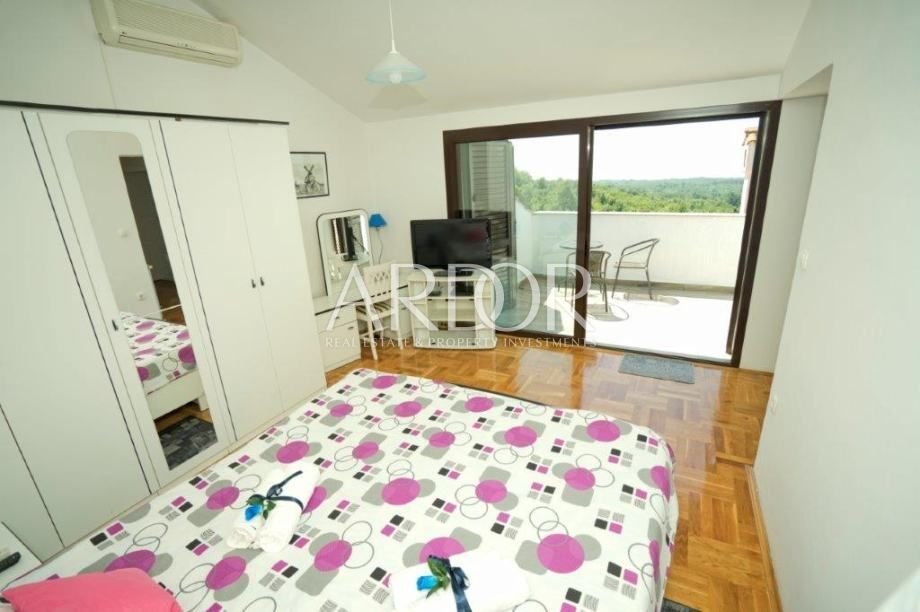 1695211604_kuca-sarsoni-476