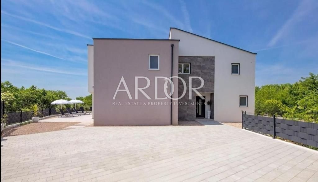 1696493762_468484258