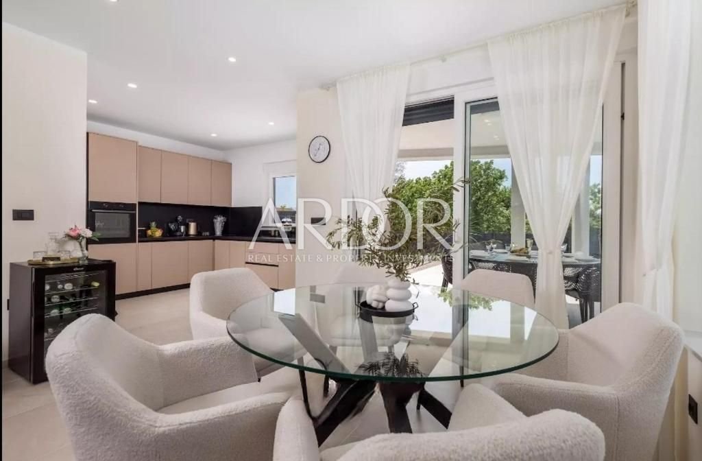 1696493773_468484290