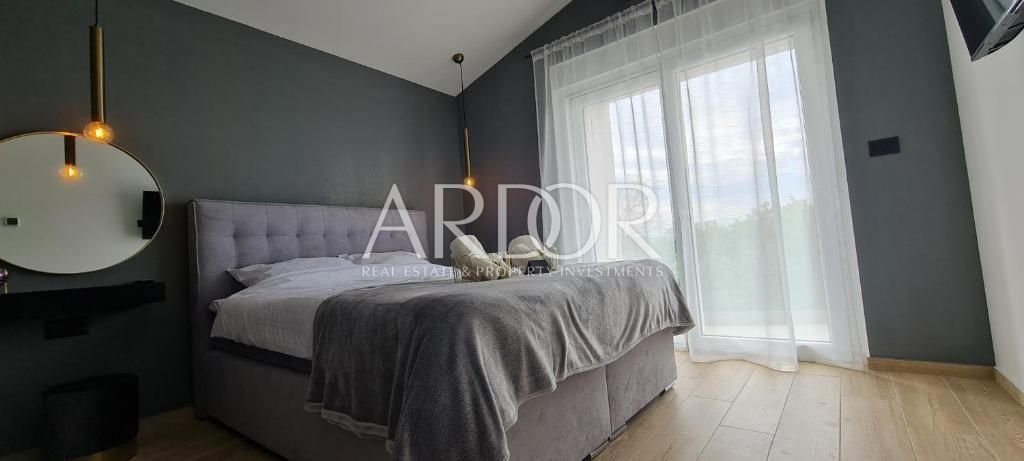 1696493786_468484334