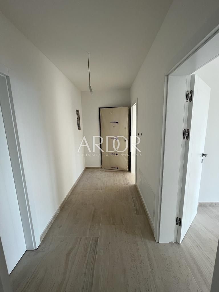 1696582188_whatsapp-slika-2023-10-05-u-10