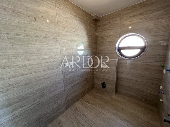 1699451737_1b1dd1fbab51756b203ae51d67593877ad555465-gallerybig