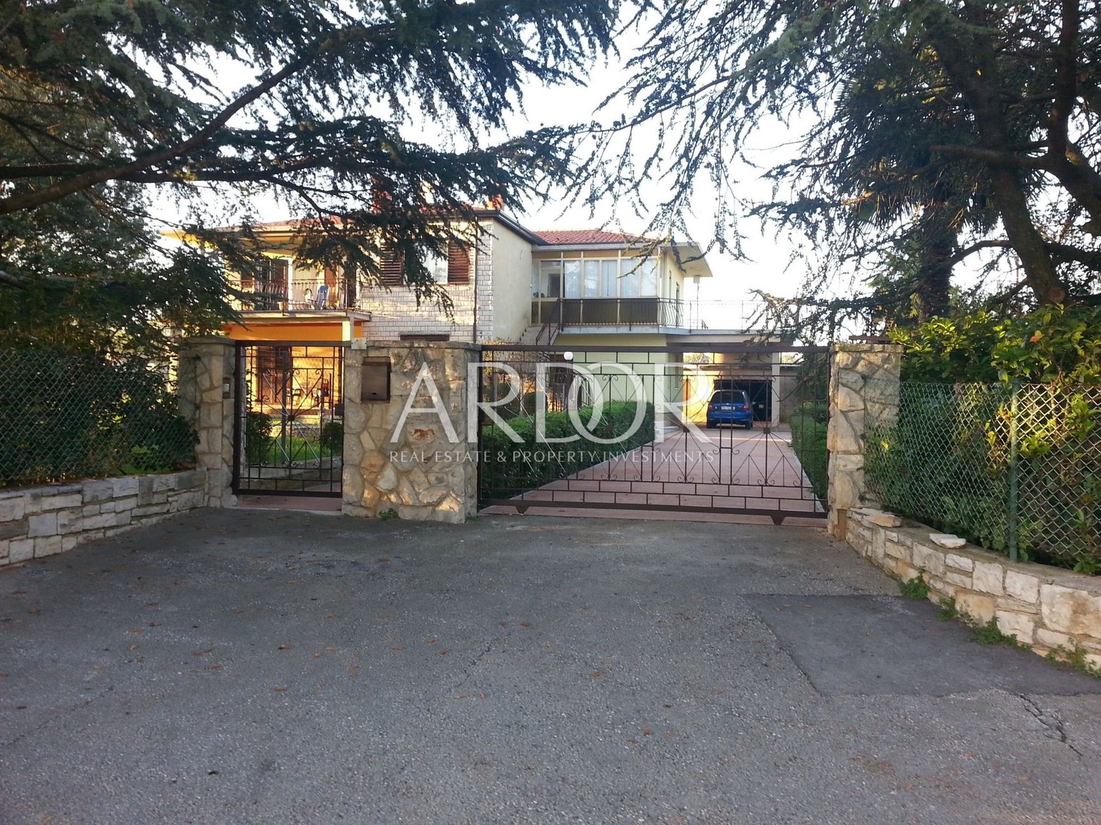 1700472996_1-Haus-017