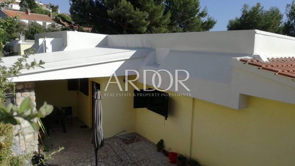 1700478950_bb71ef72e7430eb12015a41c8c9d28a5e8fffd2a-galleryfullscreen