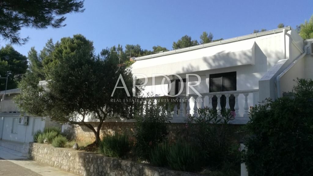 1700478954_cd3dd68bb7369e35e986a589699543c790d304d2-galleryfullscreen