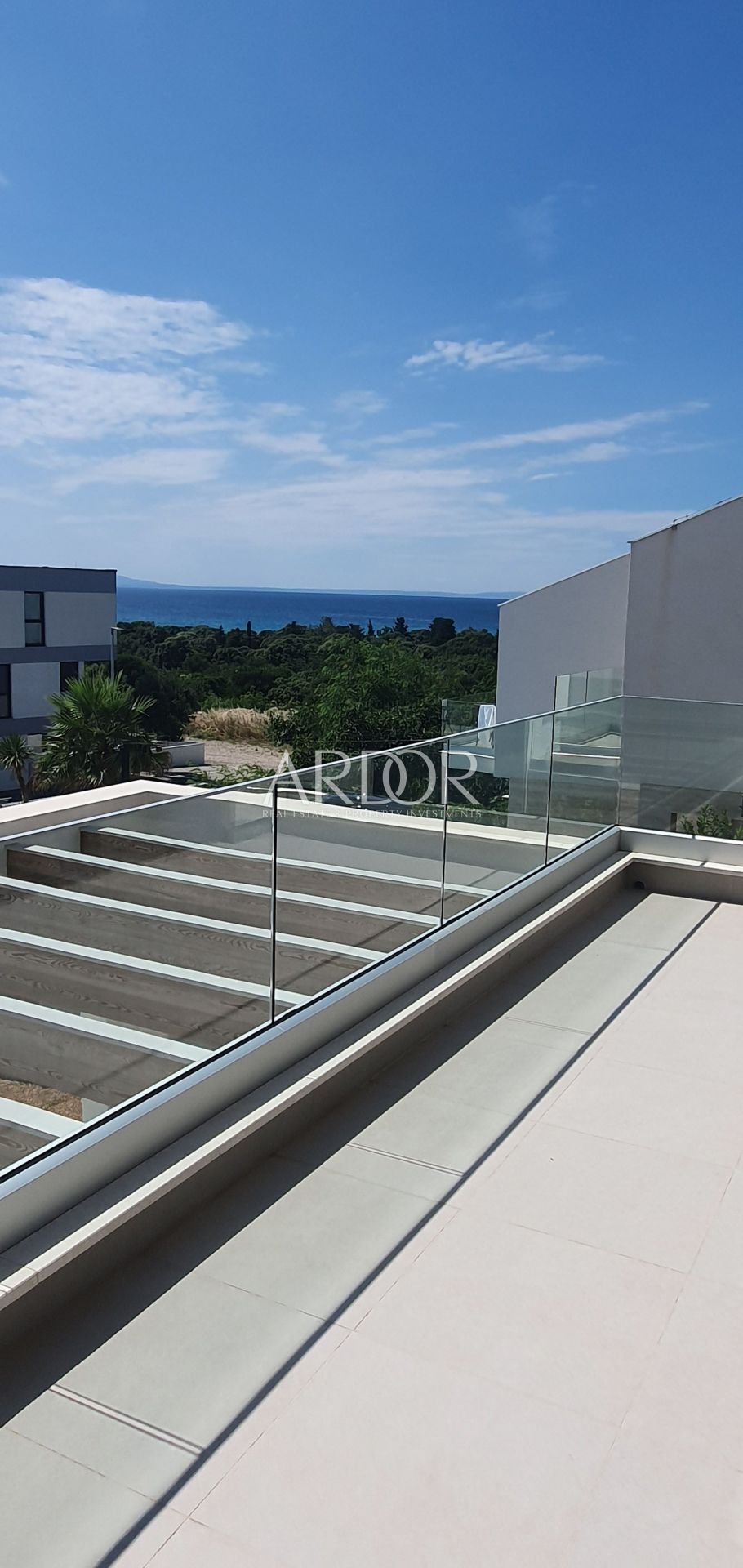 1700570325_20230628_145825