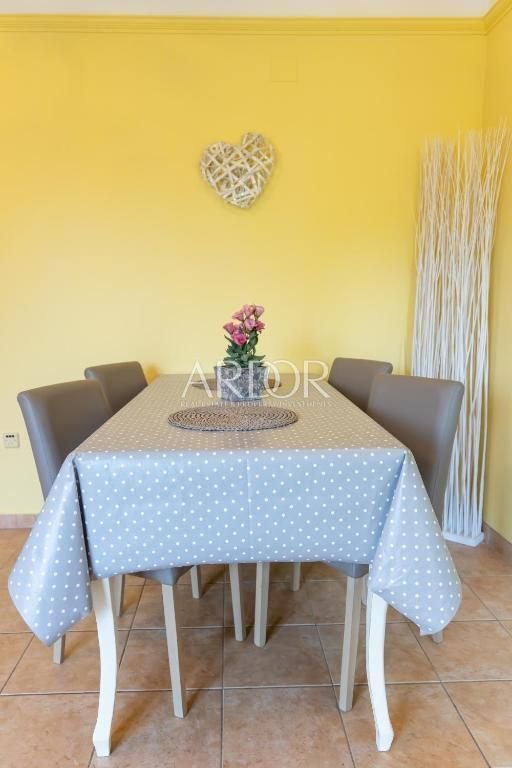 1700650330_382905288