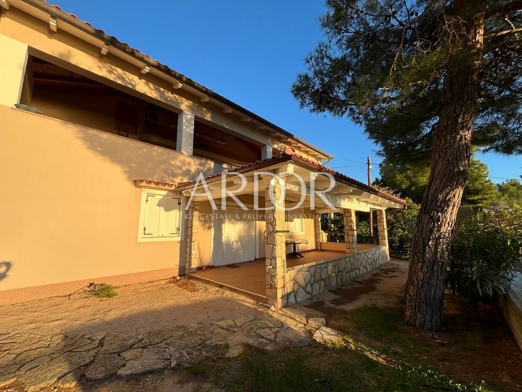 1701334605_whatsapp-slika-2023-11-27-u-14